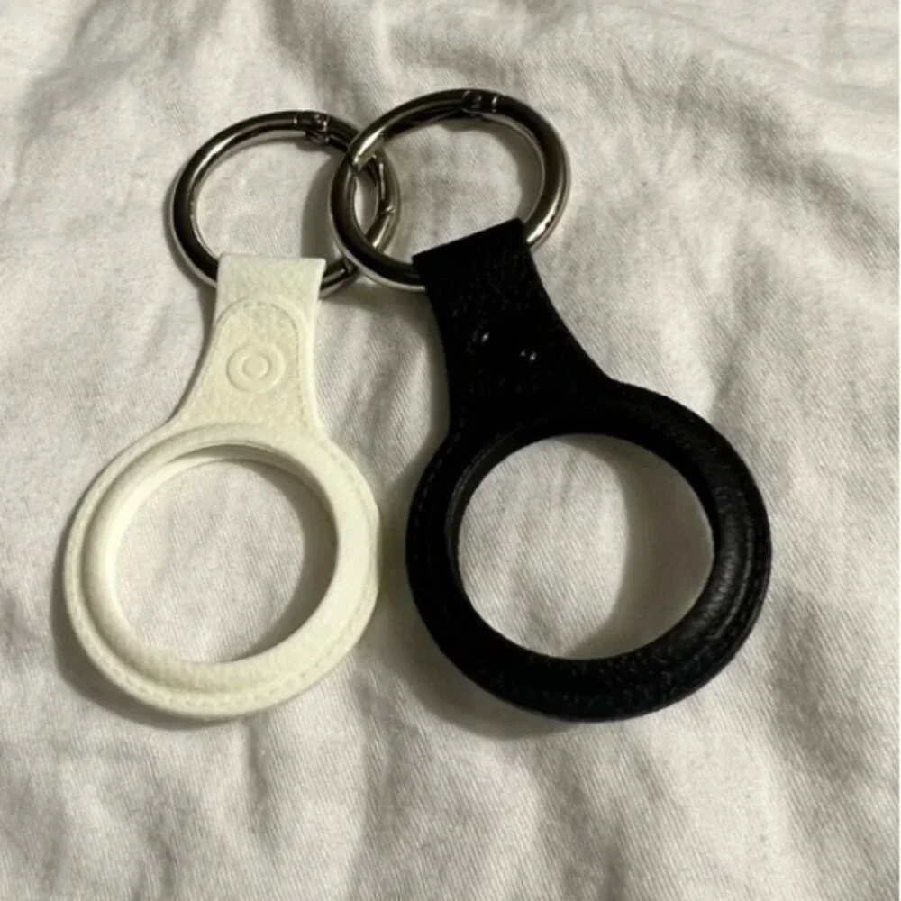 Air tag holders, 2 pack, new, black and white, Moko Brand